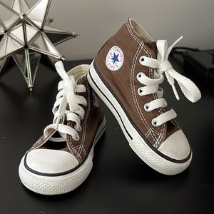 Brown converse all star chuck taylor